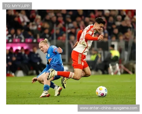 德甲拜仁高位拼抢,球权屡屡夺回转攻为守,展现战术之精妙 德甲拜仁高位拼抢,球权屡屡夺回转攻为守,展现战术之精妙