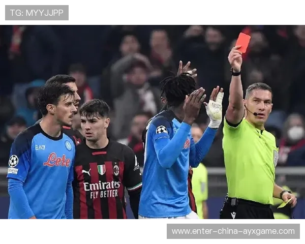 那不勒斯中场远射意外收获佳果 那不勒斯中场远射意外收获佳果