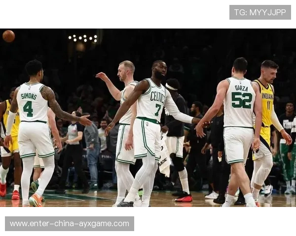 凯尔特人球员集体防守挫败对方攻势 凯尔特人球员集体防守挫败对方攻势