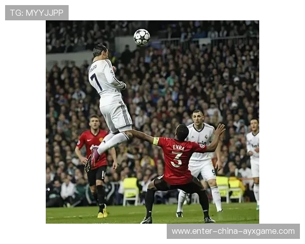 布莱顿足球狂热：揭秘C罗式头球爆破器的魅力与极限