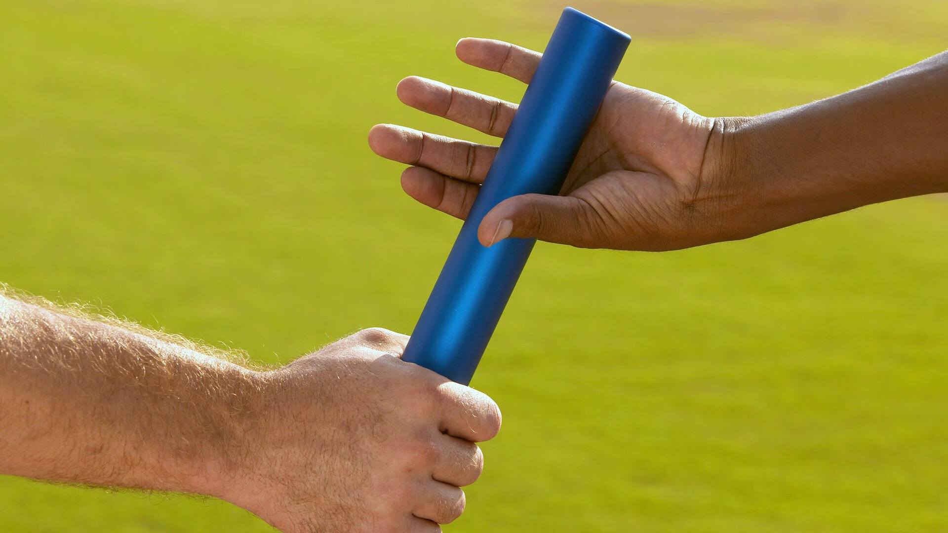 《电竞“黑马”战队崛起：逆境中的华丽转身》，电竞战队slogan